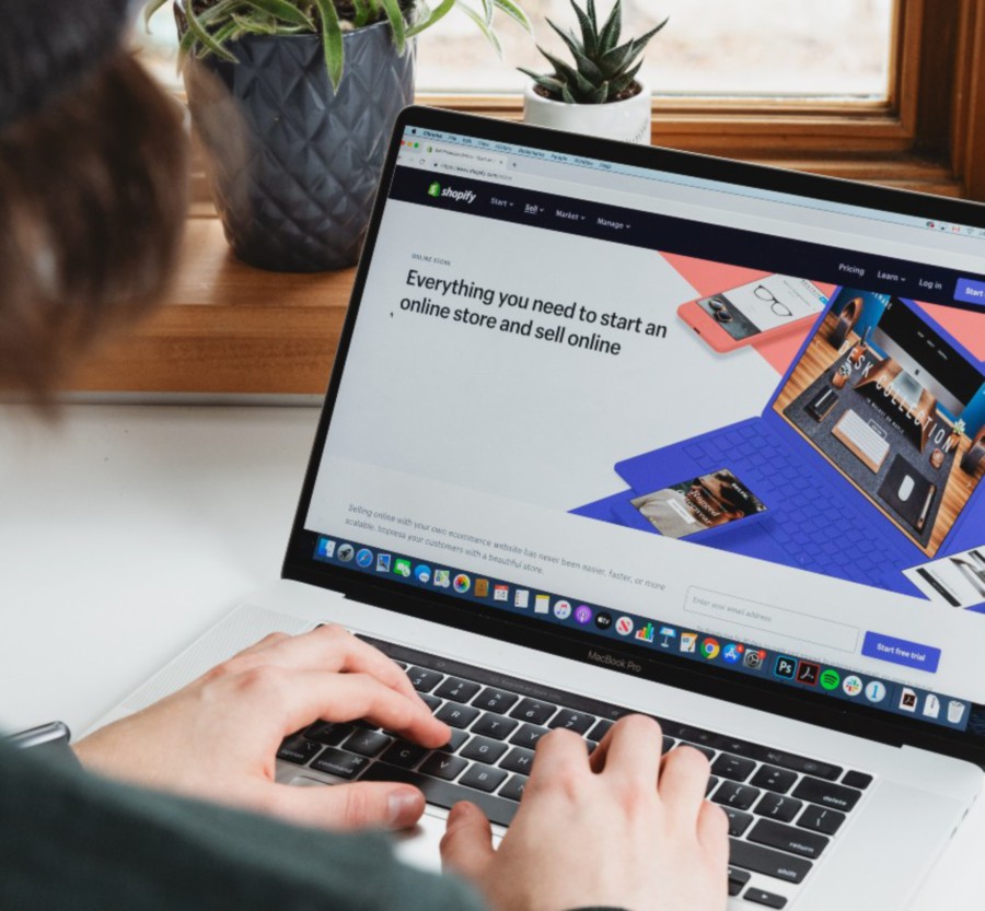 Jewelry inventory management supported by online marketplace sales channels