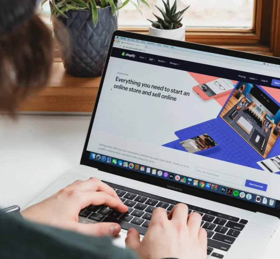 Jewelry inventory management supported by online marketplace sales channels